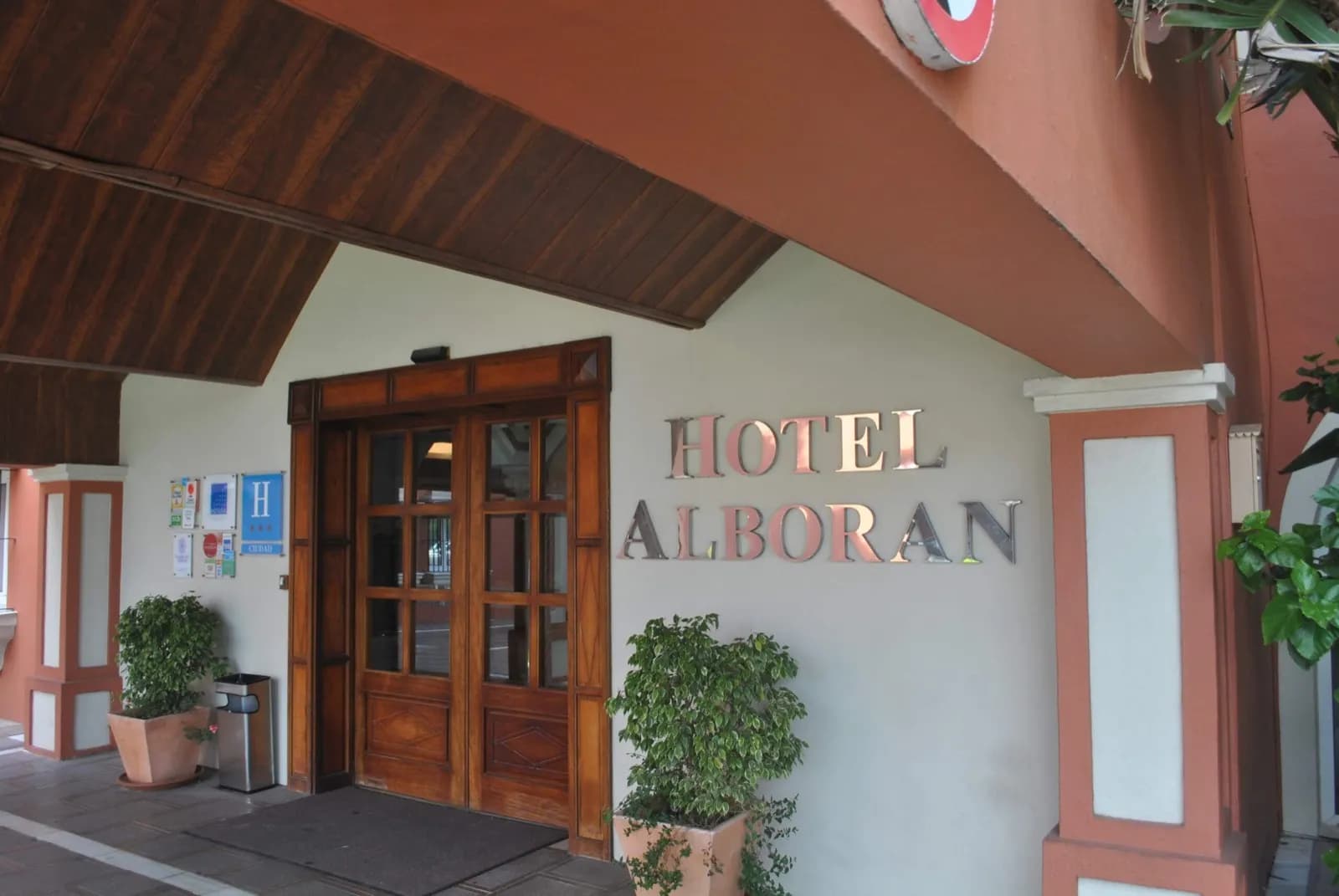 El Hotel Alborán “Algeciras” recibe el galardón Travelers’ Choice 2024 de Tripadvisor