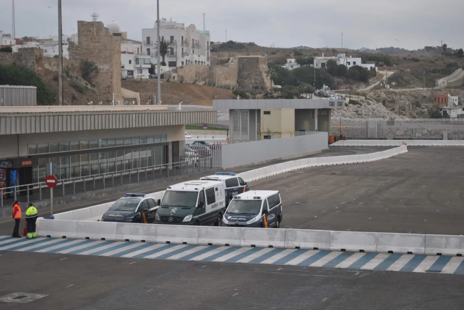 Seguridad Hispánica de Vigilancia y Protección realizará el control de pasajeros en el puerto de Tarifa