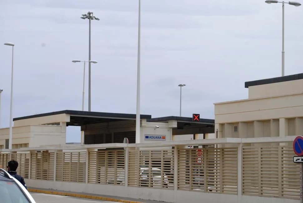La APBA ejecuta mejoras estructurales en el Puerto de Tarifa para modernizar sus cerramientos