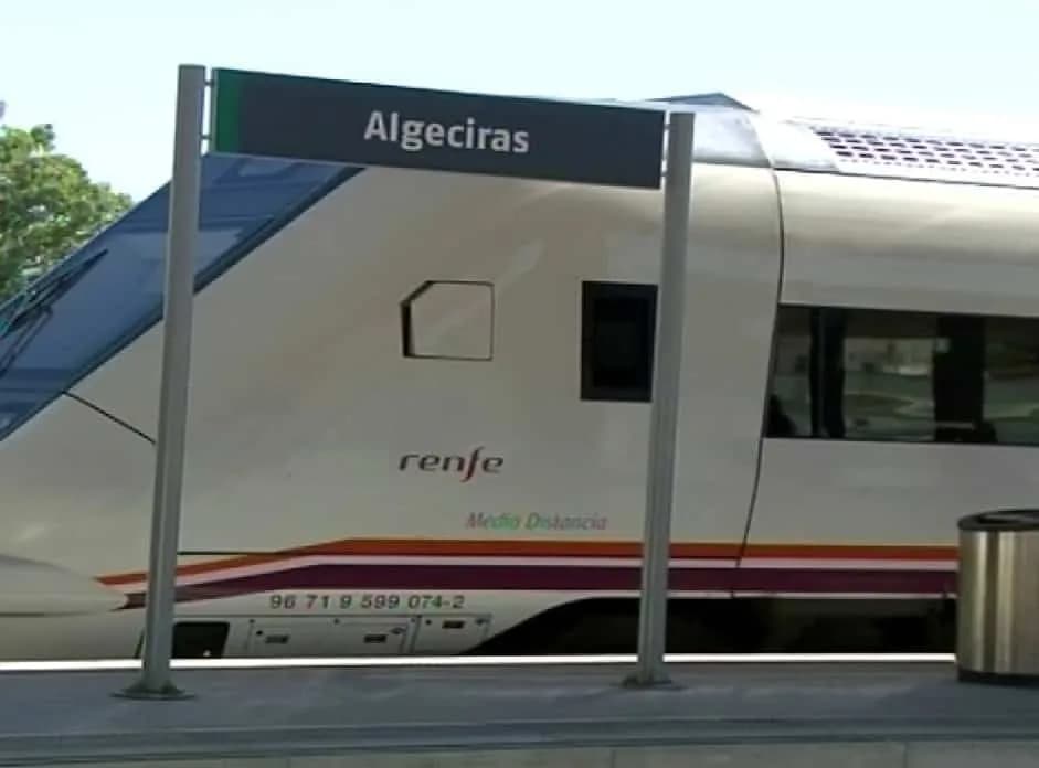 El tren intercity Madrid-Algeciras volvió a averiarse