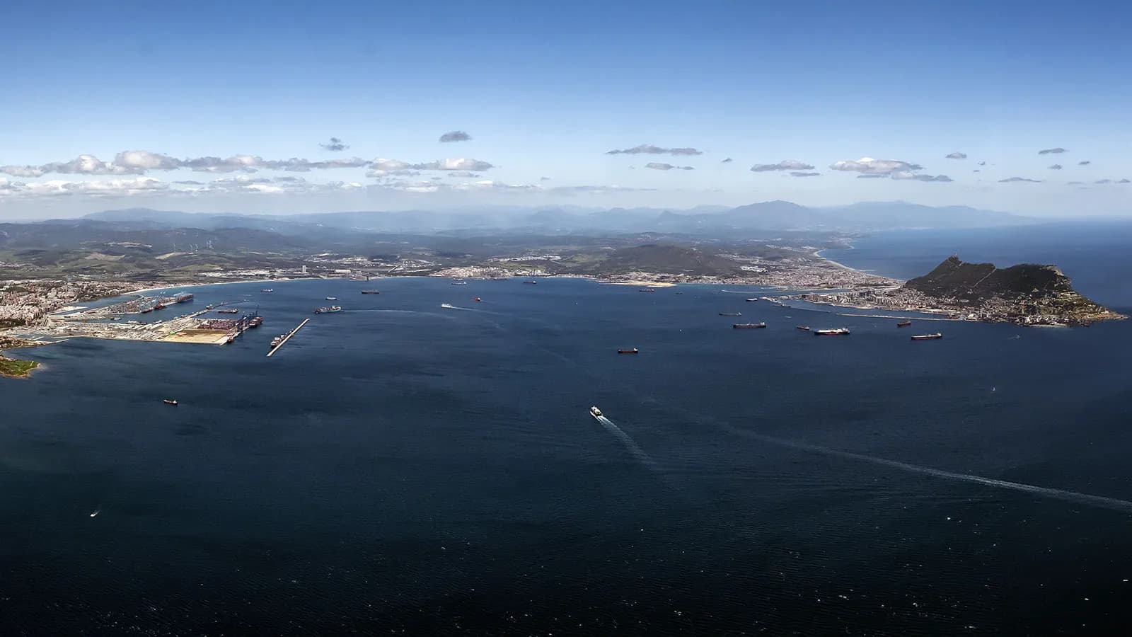 El Green Energy Hub sitúa al puerto de Algeciras como nodo de combustibles alternativos en el Mediterráneo