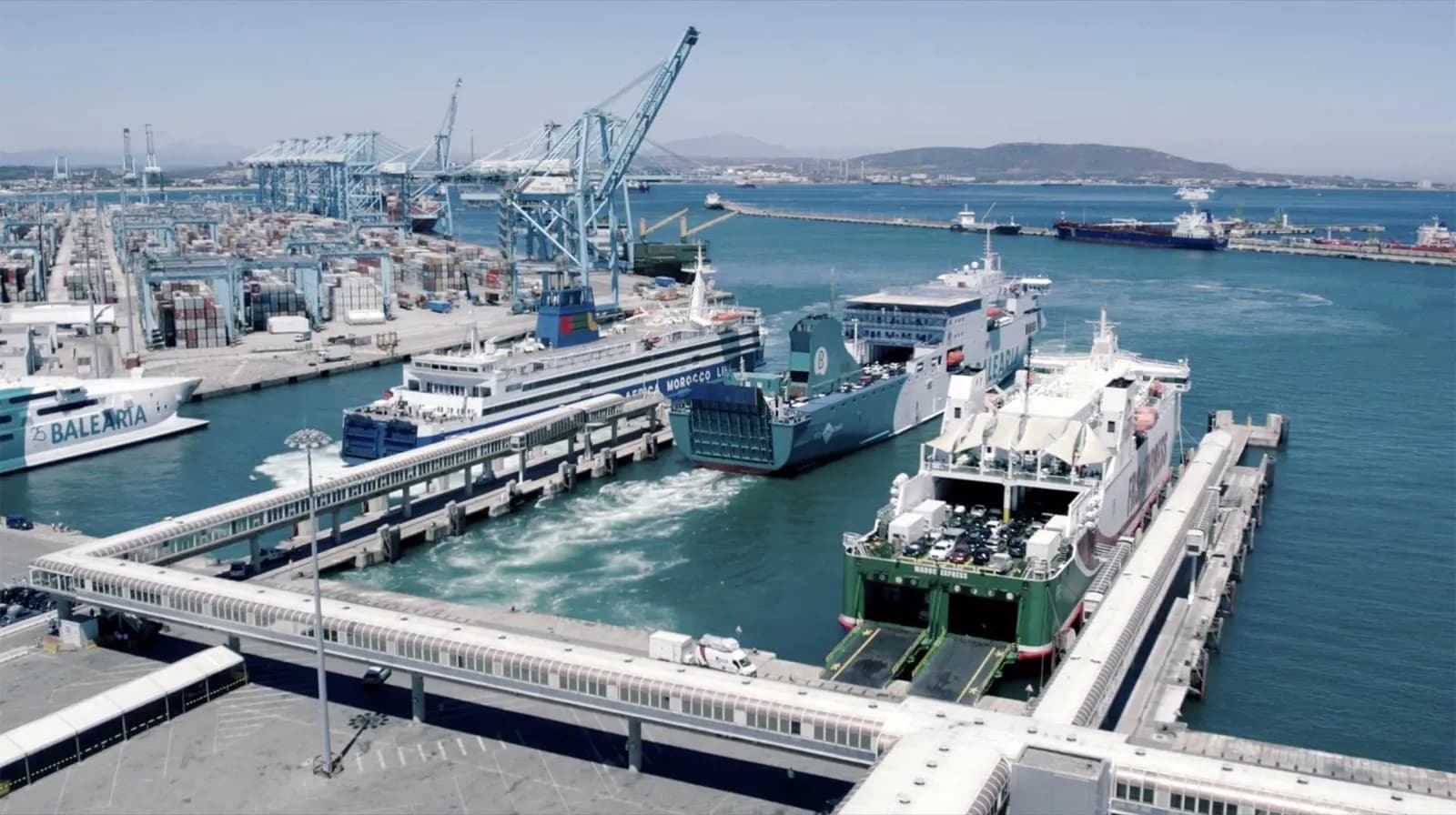 Los puertos de Algeciras y Tarifa esperan un ligero repunte de los tráficos de la OPE durante el fin de semana
