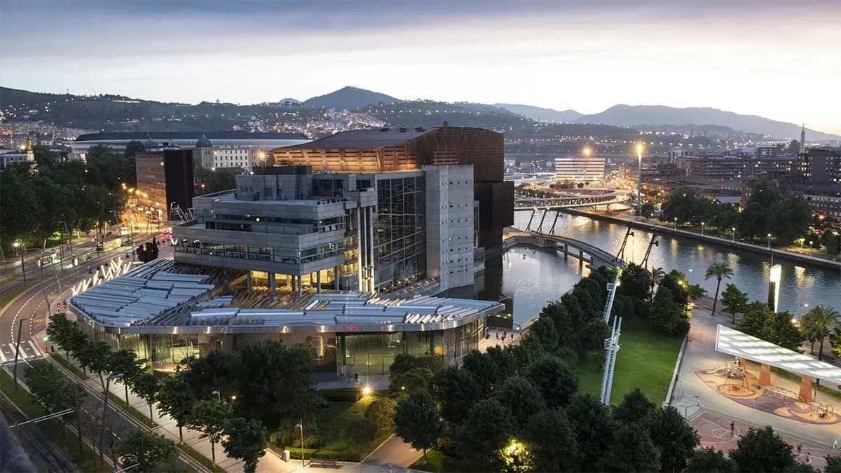 El Comité de Empresa de la Autoridad Portuaria de Bilbao convoca una protesta durante el 30 aniversario de Uniport Bilbao