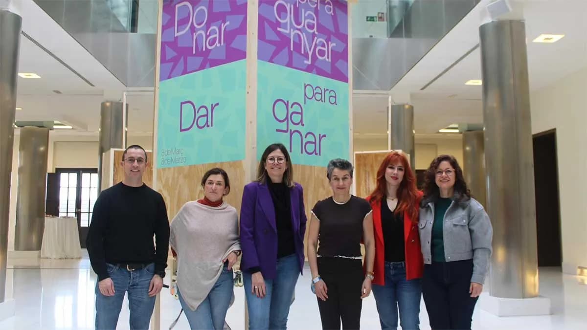 Valenciaport conmemora el 8M con una acción interactiva que reivindica la igualdad como beneficio colectivo