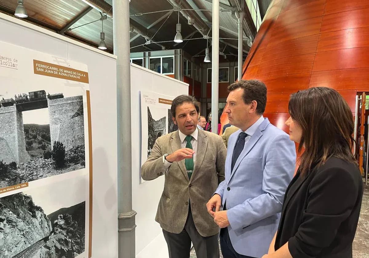 El Puerto de Huelva acoge una muestra itinerante sobre el patrimonio ferroviario y minero andaluz