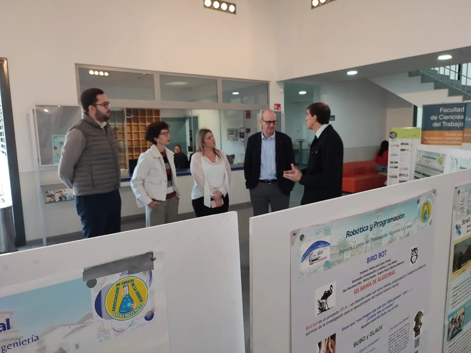 El Campus Tecnológico de Algeciras acoge la X Exposición Internacional de Posters de Investigación Diverciencia 2024