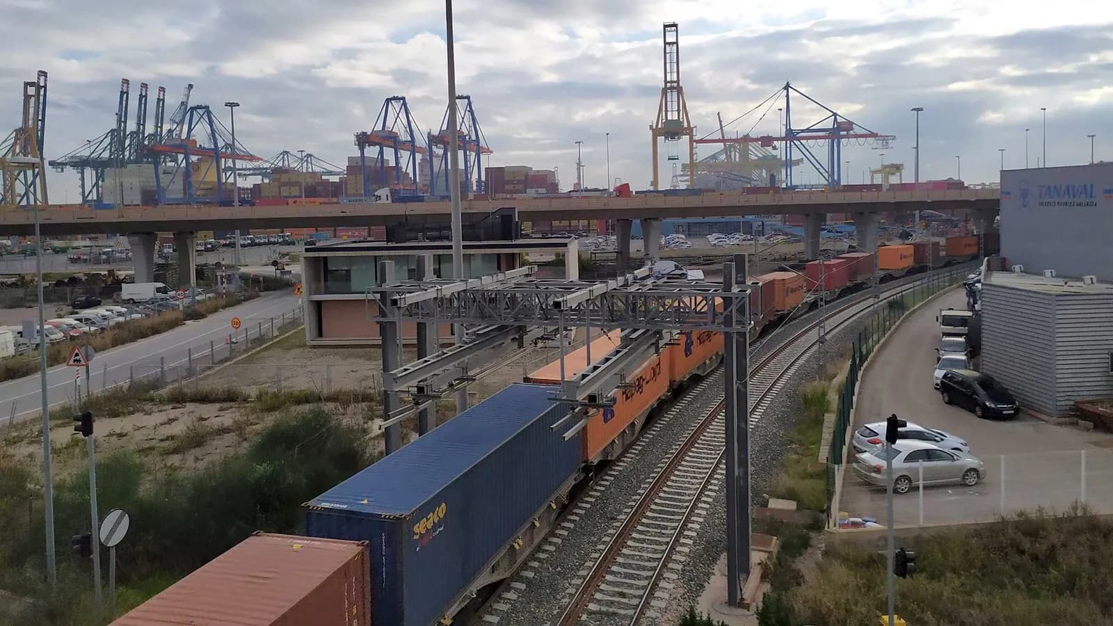 Una jornada sobre autopistas del mar y ferroviarias destaca el fortalecimiento del Hub Logístico de Zaragoza