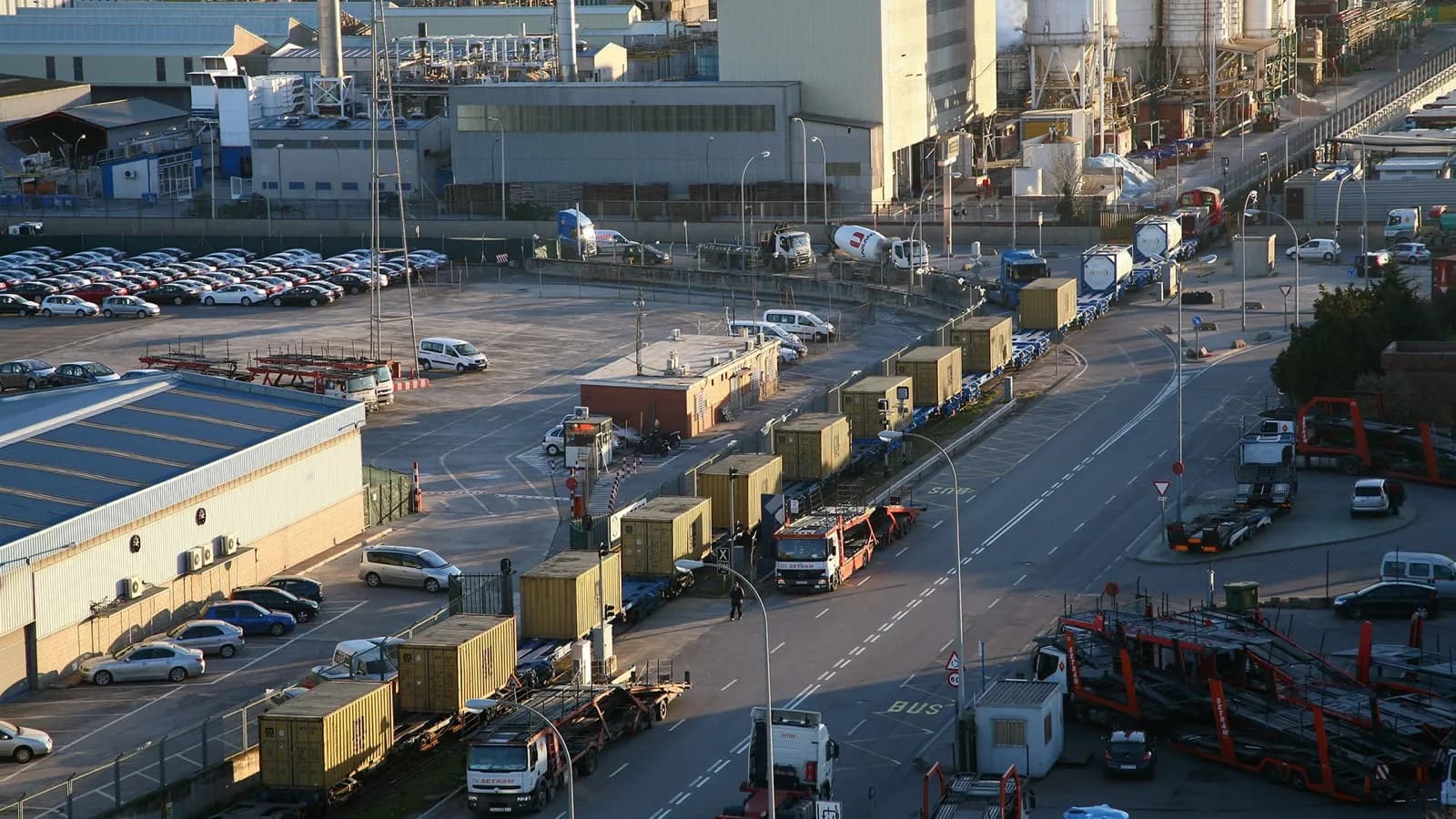 El tráfico ferroportuario de contenedores en el puerto de Barcelona se incrementa un 46% en el primer semestre
