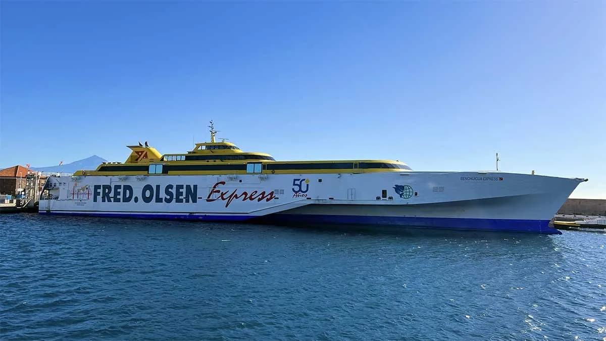 Fred. Olsen Express prevé trasladar a más de 50.200 pasajeros y 12.700 vehículos durante el puente de Todos los Santos