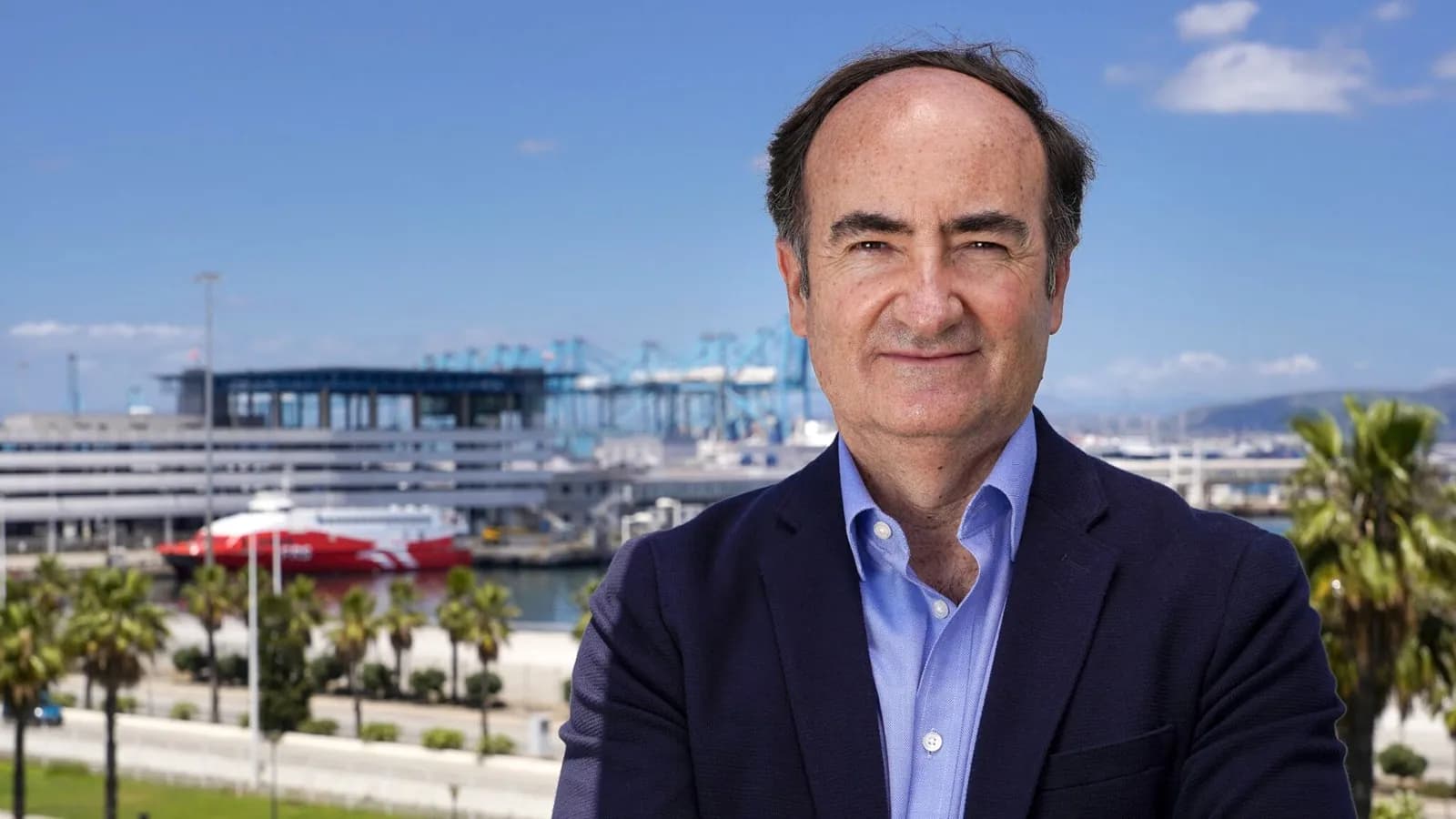 Gerardo Landaluce recibe uno de los Premios Nacionales de Logística 2023