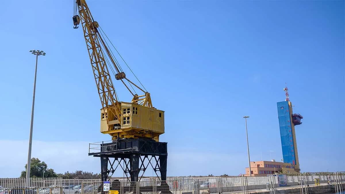 La Autoridad Portuaria de Almería recuperará el patrimonio portuario para integrarlo en el entorno urbano