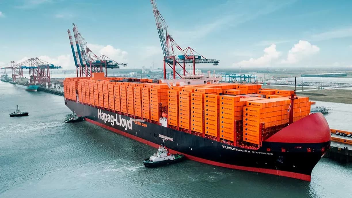 Hapag-Lloyd afronta costes adicionales de hasta 50 millones de dólares semanales por la crisis en Oriente Medio tras cerrar 2025 con un beneficio de 1.000 millones