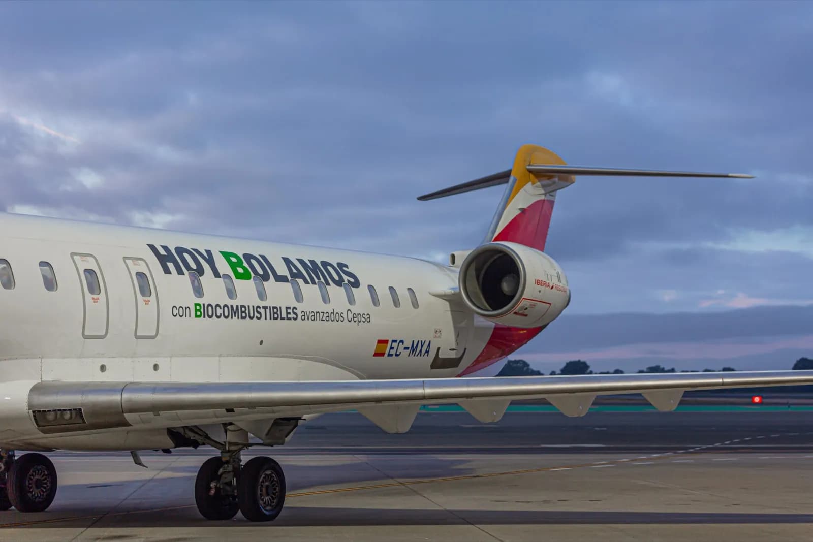 Cepsa inicia la comercialización de combustible sostenible para la aviación