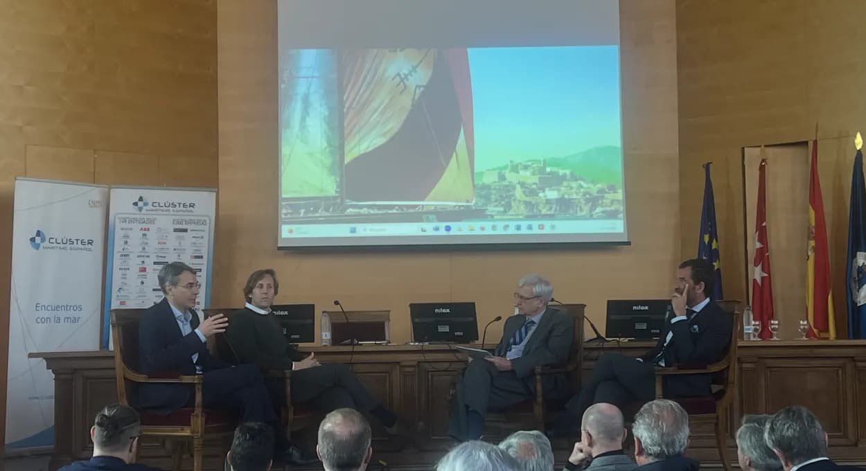 El Clúster Marítimo Español analiza el impacto económico de los grandes yates y los puertos deportivos