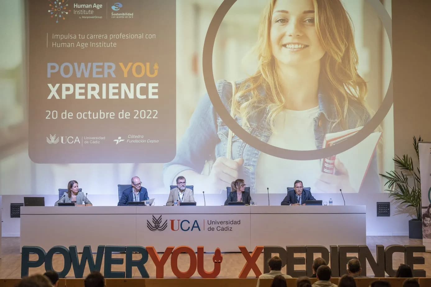 Human Age Institute reúne a estudiantes universitarios de Cádiz y representantes de grandes empresas