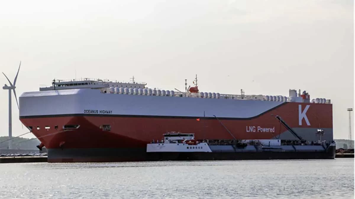 «K» Line comienza a utilizar bio-GNL de forma continuada en sus buques portavehículos