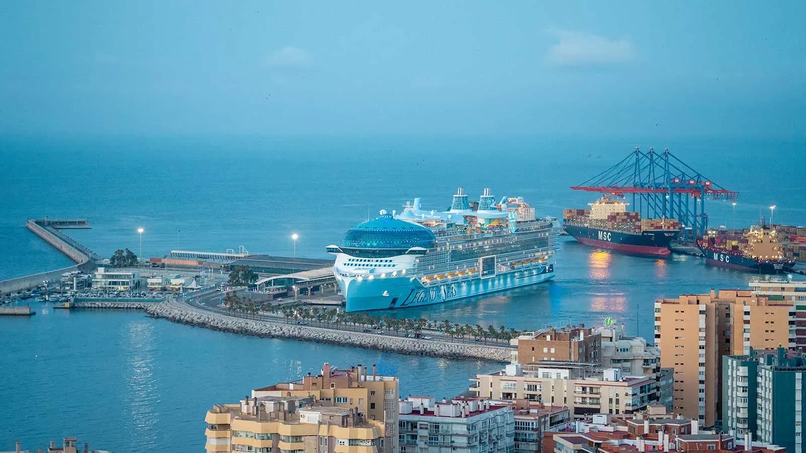El 'Legend of the Seas' zarpará hoy desde Málaga en su viaje inaugural rumbo a Roma