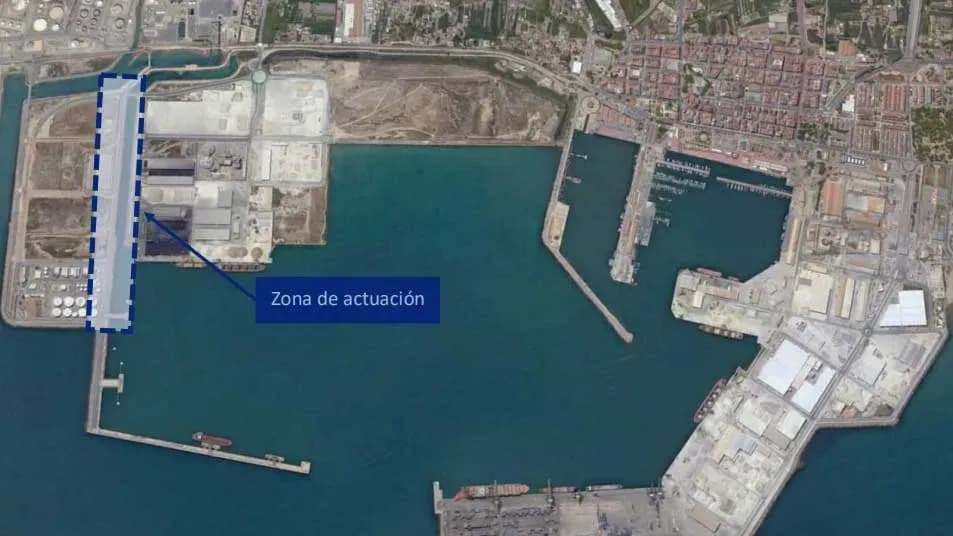 El Puerto de Castellón licita la urbanización del vial junto al canal de Iberdrola para ampliar la operatividad de la dársena sur