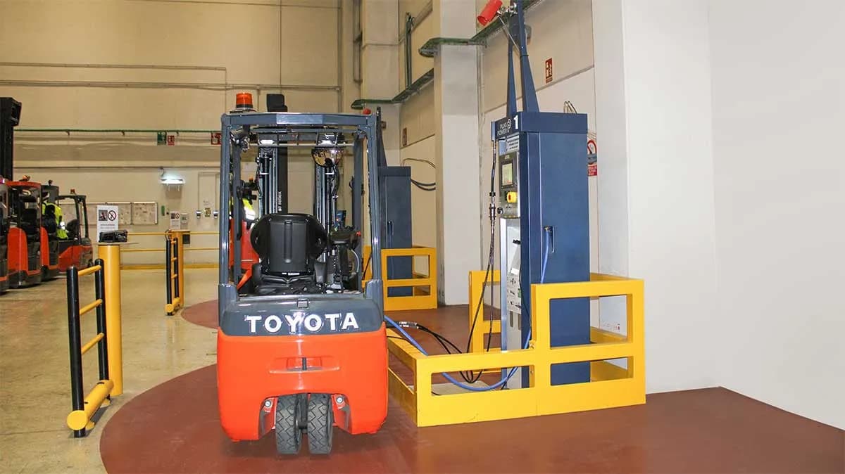 Carreras Grupo Logístico y Toyota Material Handling España impulsan el primer ecosistema de hidrógeno en un operador logístico español
