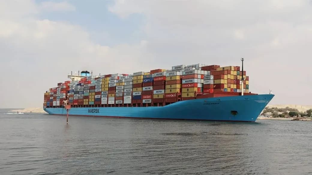 Maersk y CMA CGM no retomarán sus rutas por el Canal de Suez hasta garantizar la seguridad