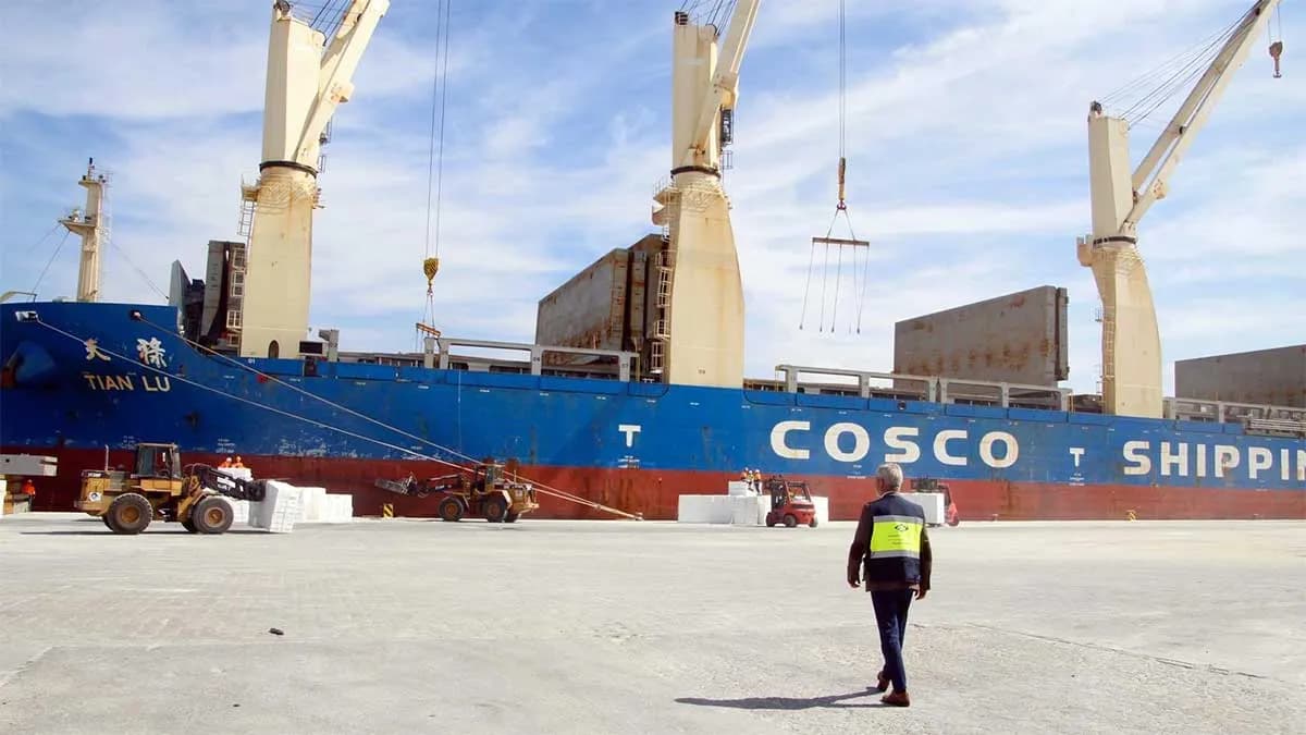 El Puerto de Motril superará los 1,8 millones de toneladas de tráfico de mercancías en agosto