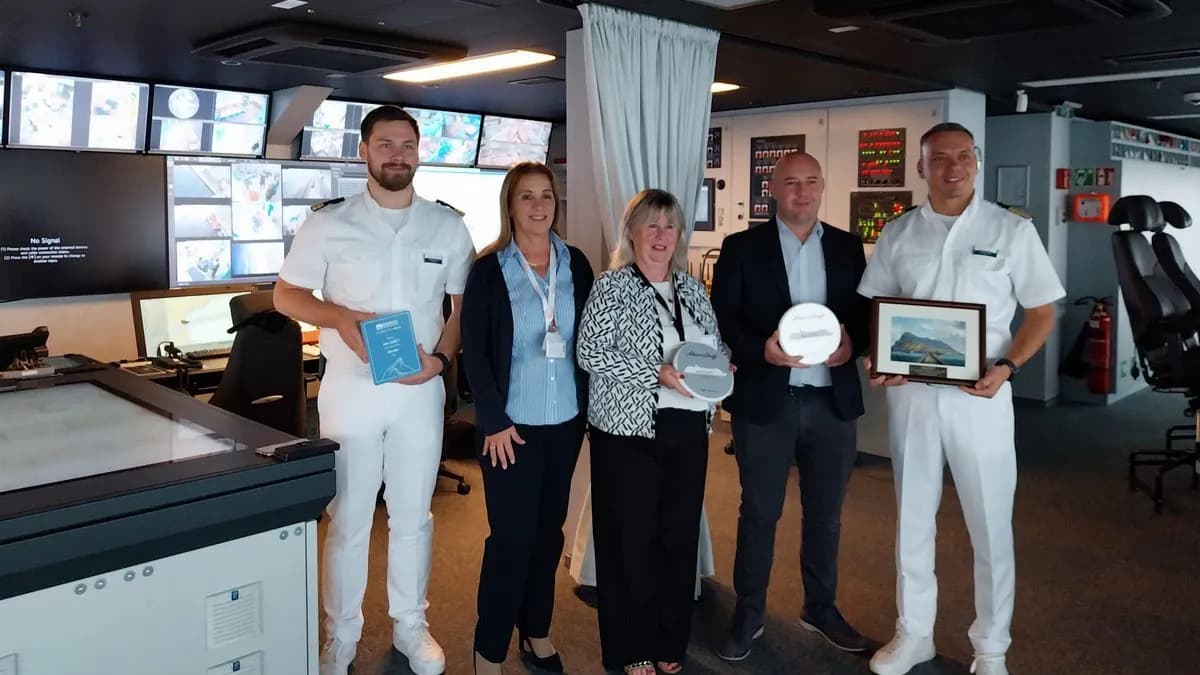 Gibraltar recibe la escala inugural del crucero «Mein Schiff 7»