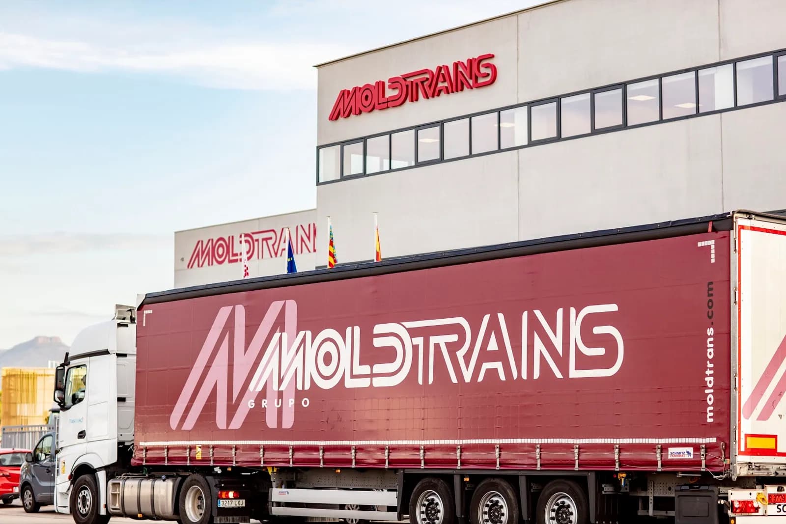Grupo Moldtrans amplía su red de transporte terrestre internacional con acuerdos en Países Bajos y Austria