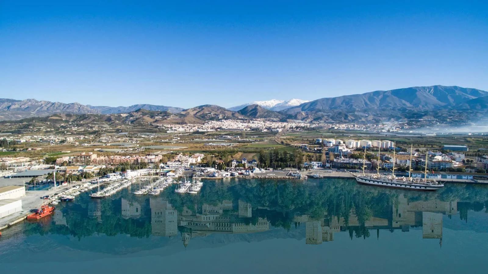 El proyecto GreenMotril recibirá 4,3 millones de euros para descarbonizar el Puerto de Motril