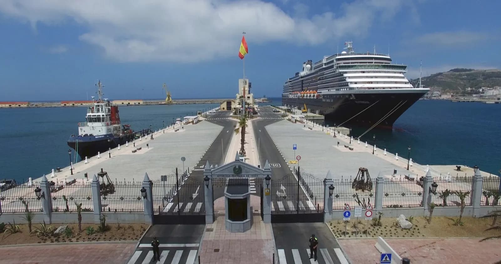La Autoridad Portuaria de Ceuta abre el Muelle España al tránsito peatonal los fines de semana
