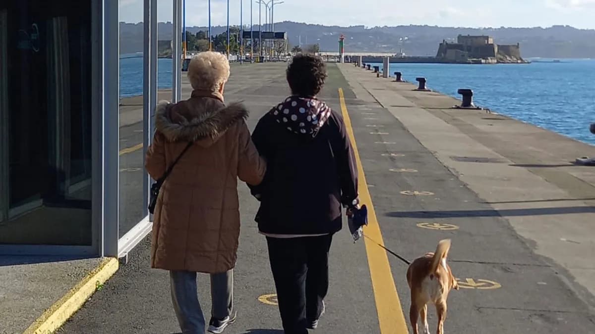 El Puerto de La Coruña abre al público el acceso al Muelle de Trasatlánticos