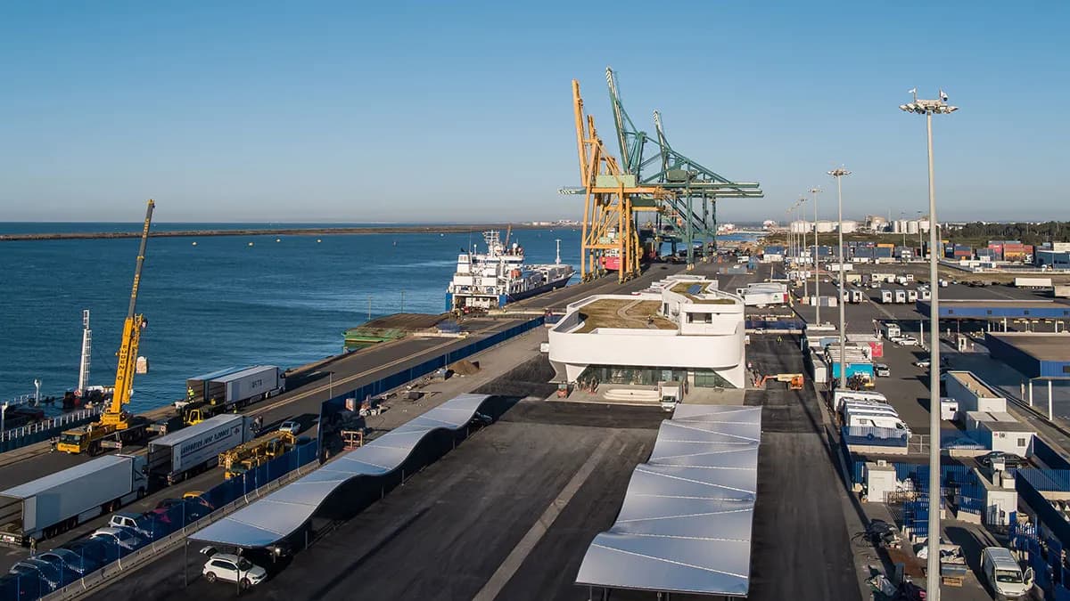 El Puerto de Huelva se suma a un proyecto europeo que promueve el suministro eléctrico a buques