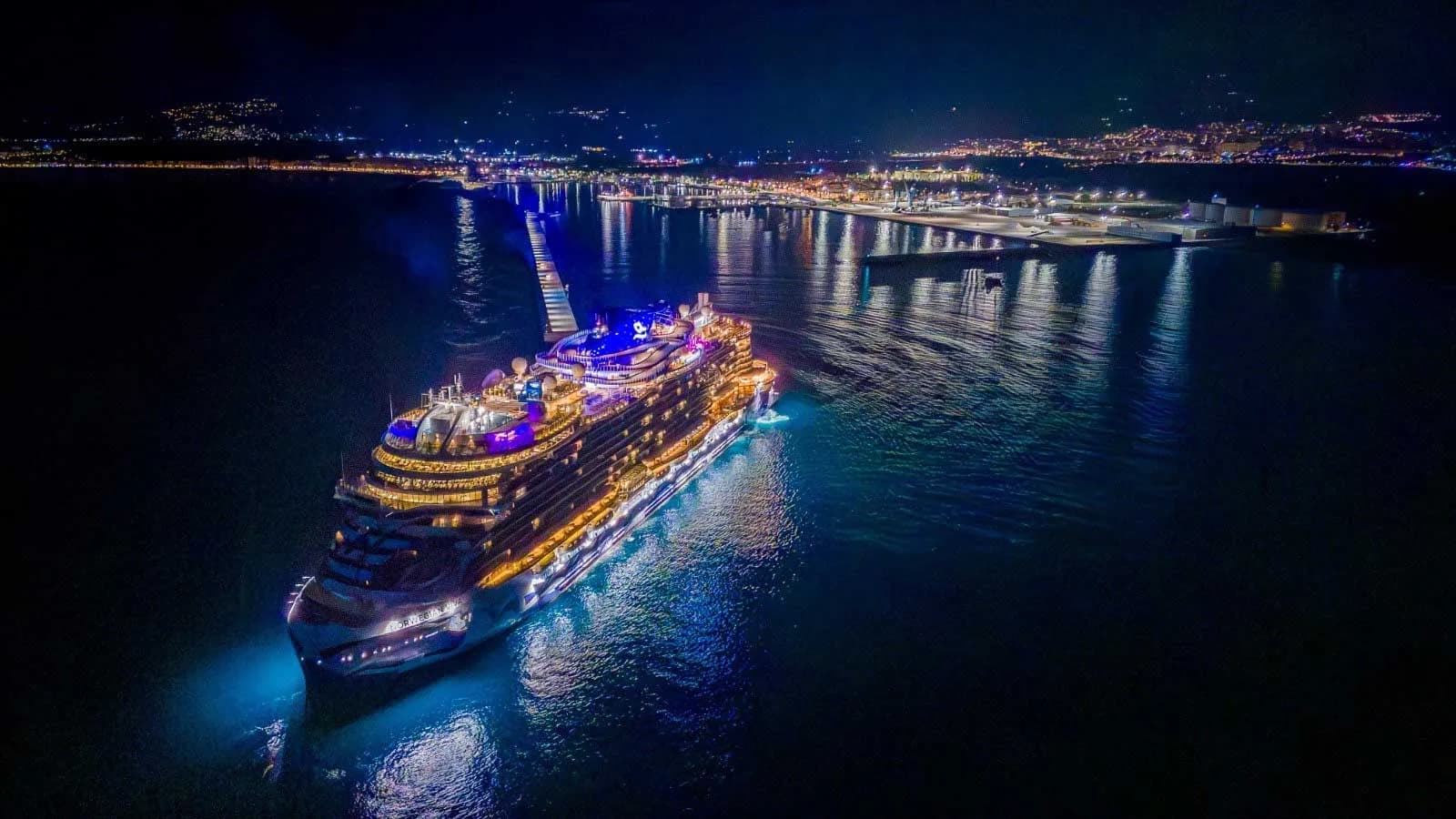 El Puerto de Motril recibe el noveno crucero de la temporada