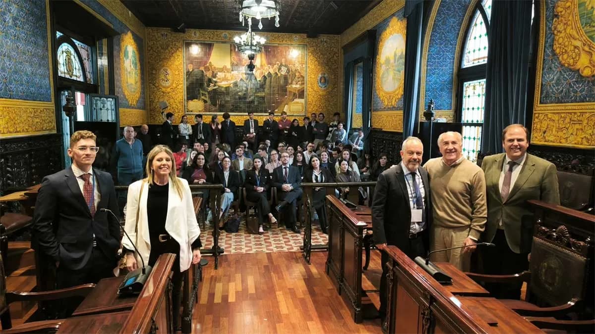Algeciras acoge el primer torneo nacional de debate universitario organizado por el CDUAL y la Universidad de Cádiz