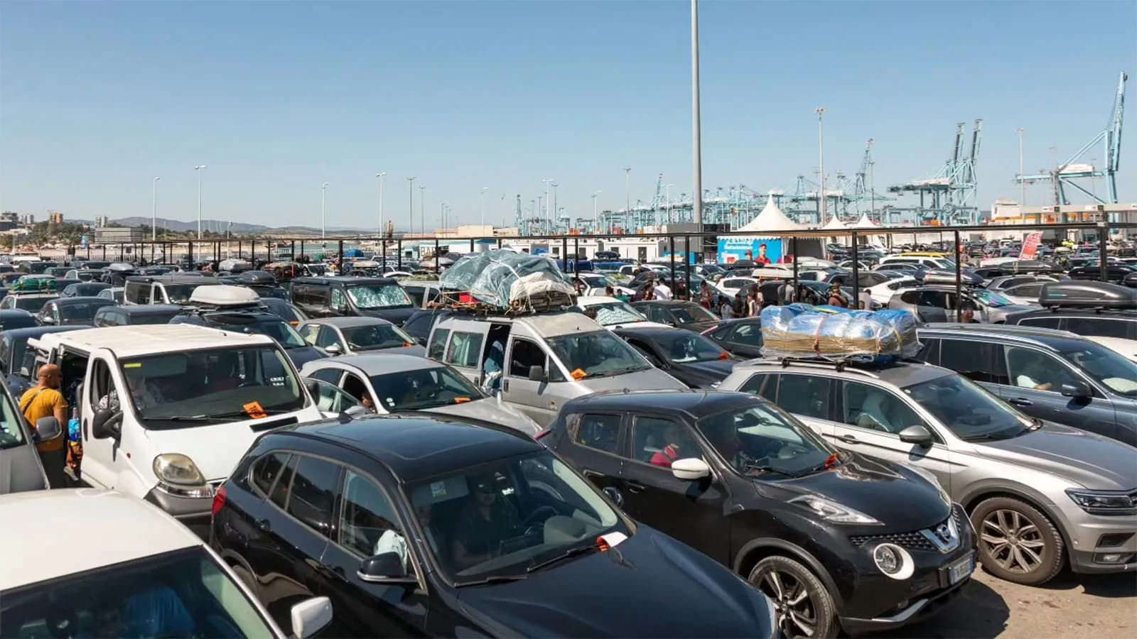 La Operación Paso del Estrecho suma 1,67 millones de pasajeros embarcados y retrocede un 3,1% respecto a 2025
