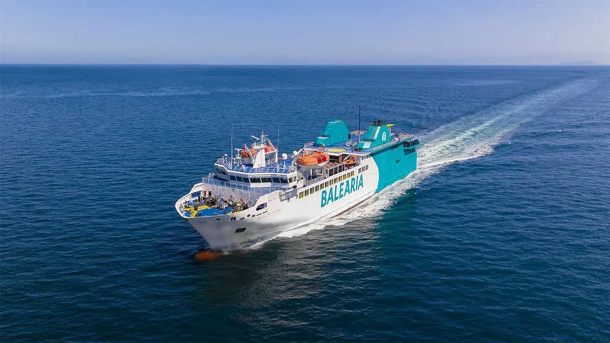 Baleària mejora su servicio entre Algeciras y Ceuta con la reincorporación del renovado «Passió per Formentera»