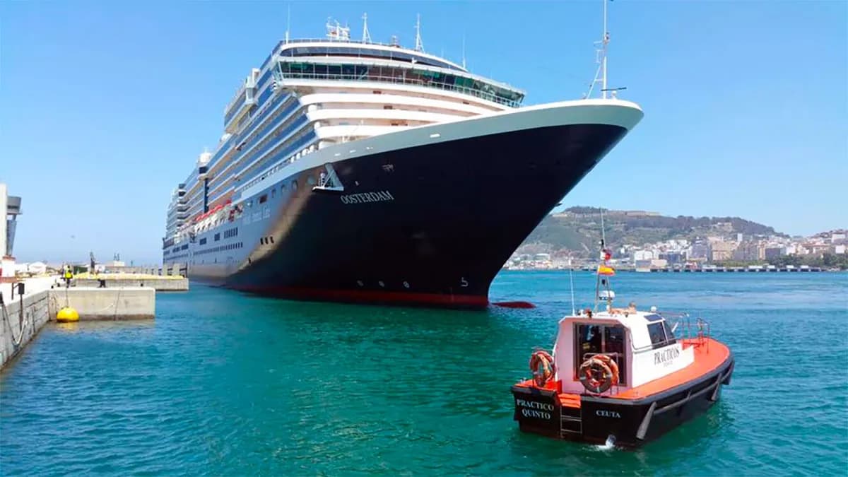 Convocadas nuevas pruebas de capacitación para el servicio de practicaje en el puerto de Ceuta