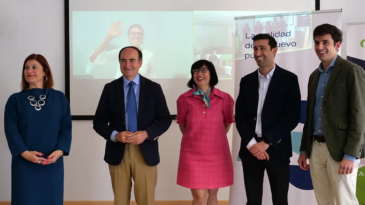 La tercera edición de los “Premios de Innovación Algeciras Brain Port” reconocen el trabajo de Sara Robledo