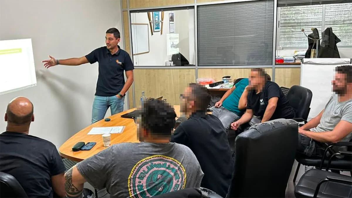 Preventor imparte un curso de prevención de riesgos laborales para la empresa Viking Life Saving Equipment