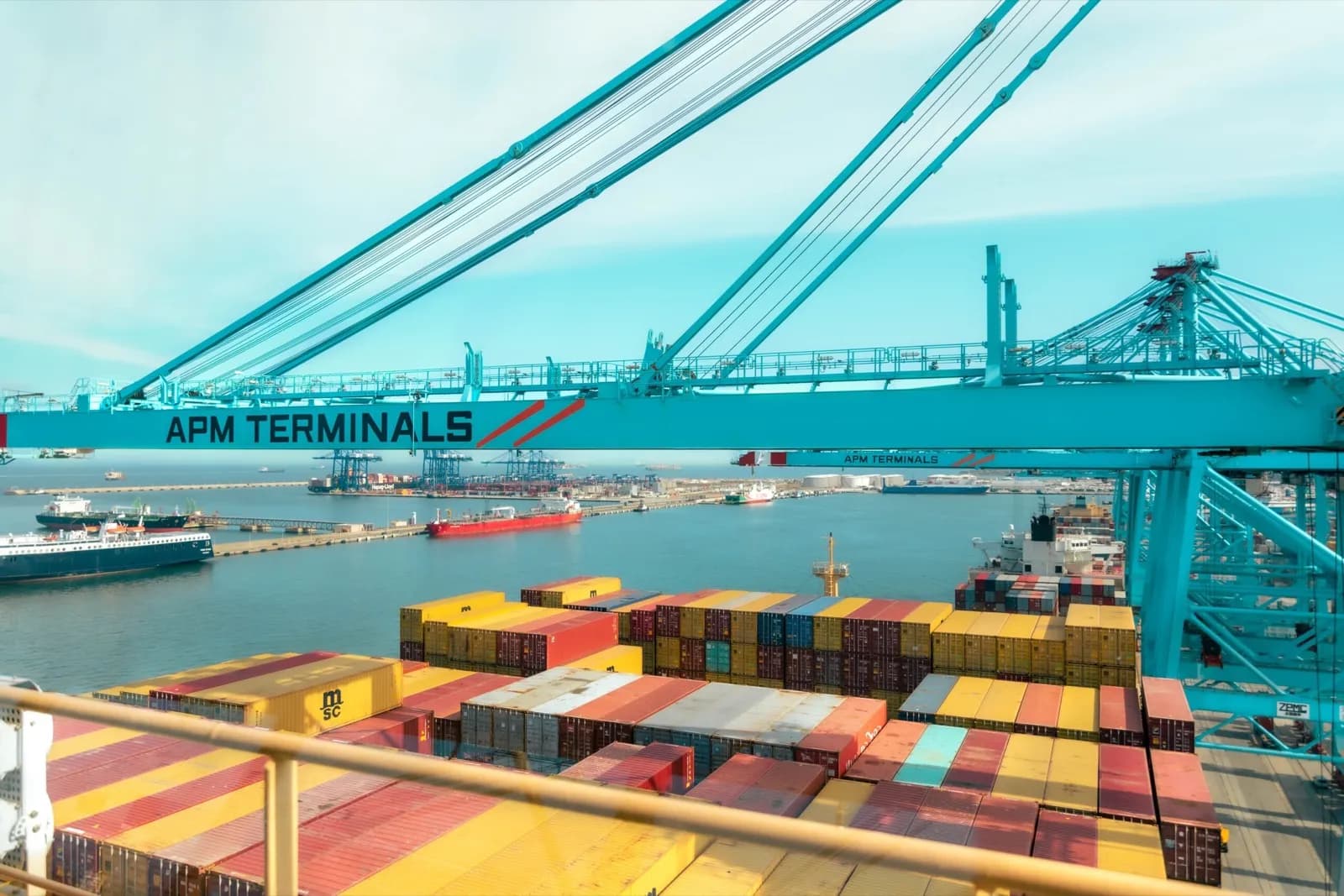 El Puerto de Algeciras mueve más de 52 millones de toneladas de mercancías en el primer semestre de 2023
