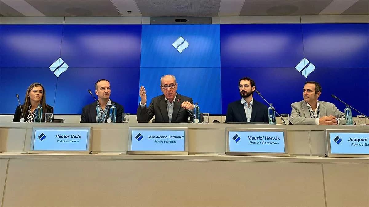El Puerto de Barcelona, pionero del Mediterráneo en certificar la huella de carbono de toda su Comunidad Portuaria