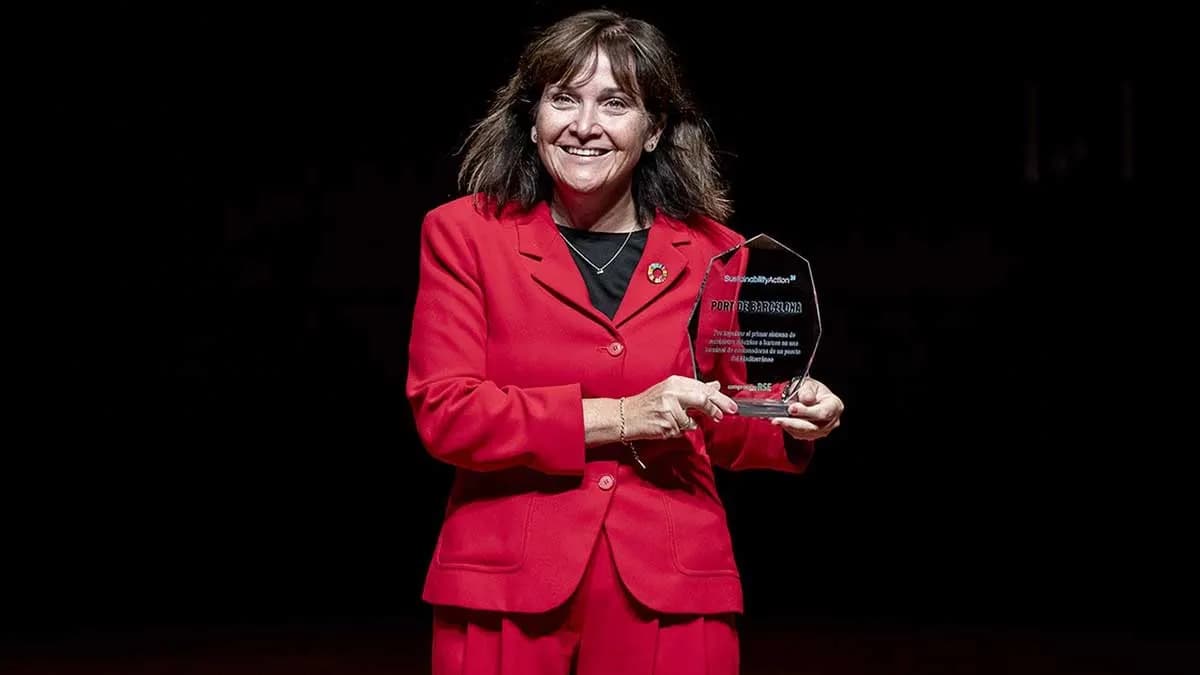 El Puerto de Barcelona recibe el premio Sustainability Action 2024 por su apuesta por la electrificación de muelles