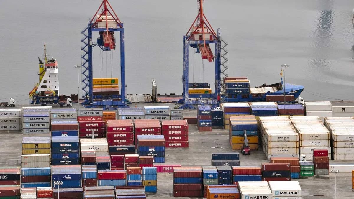 El Puerto de Bilbao incrementa sus tráficos un 10% en el primer semestre