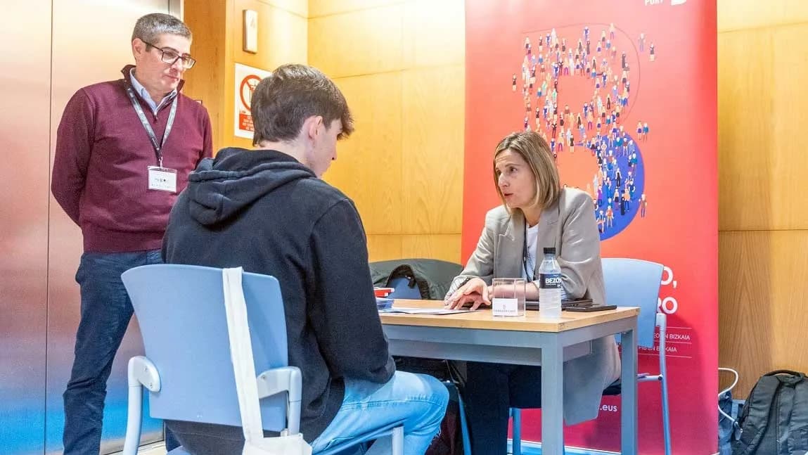 La Autoridad Portuaria de Bilbao impulsa la inserción laboral juvenil