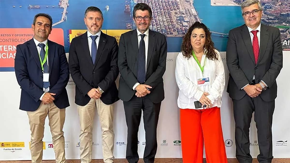La Autoridad Portuaria de Ceuta asiste a las Primeras Jornadas del Control del Tráfico Internacional de Mercancías