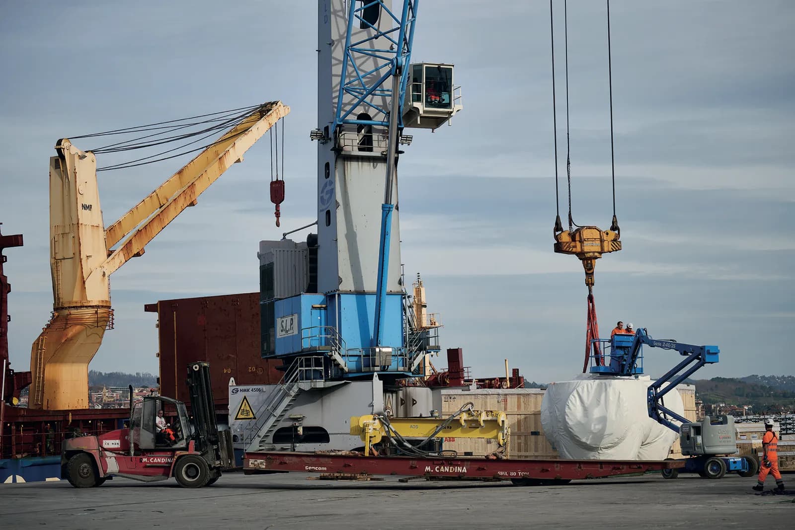 La Autoridad Portuaria de Bilbao y UniportBilbao participan en Breakbulk Europe