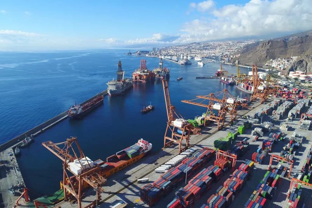El Puerto de Tenerife alcanza los dos millones de toneladas de mercancías movidas hasta febrero