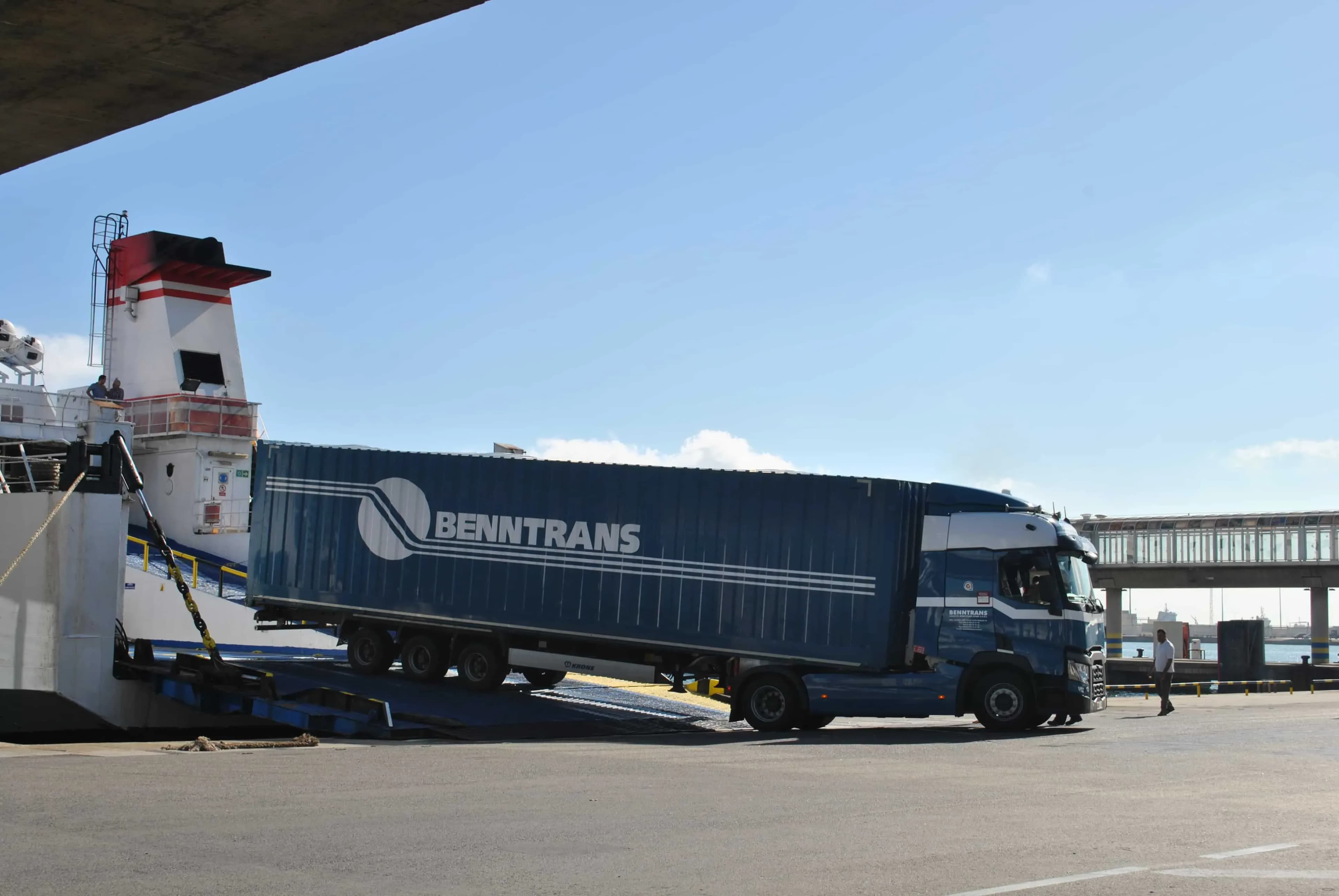 Aumenta un 9,92% el tráfico `ro-ro´ entre los puertos de Algeciras y Tánger Med durante 2019