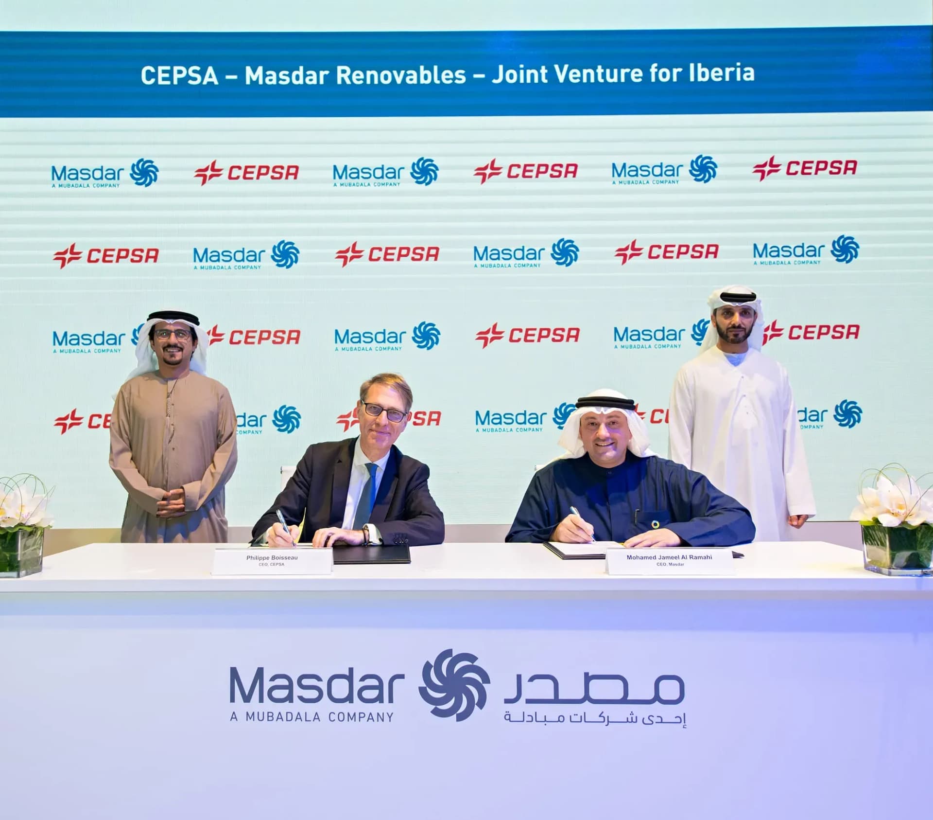 Masdar y Cepsa crearán una empresa conjunta para desarrollar proyectos de energías renovables en España y Portugal
