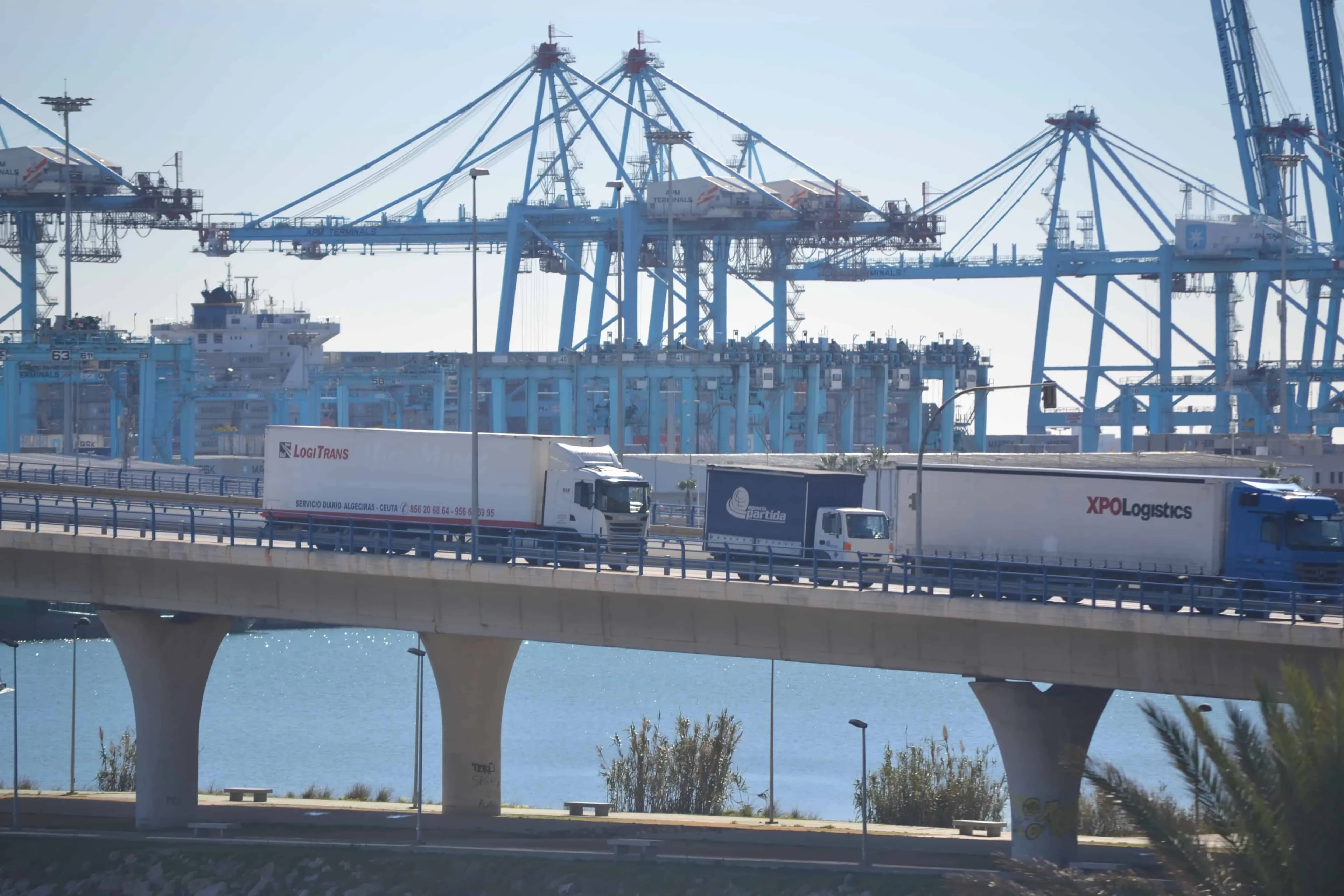 El Comité Nacional del Transporte por Carretera da un ultimátum al Gobierno y exige rectificar las ayudas al carburante antes del 27 de marzo