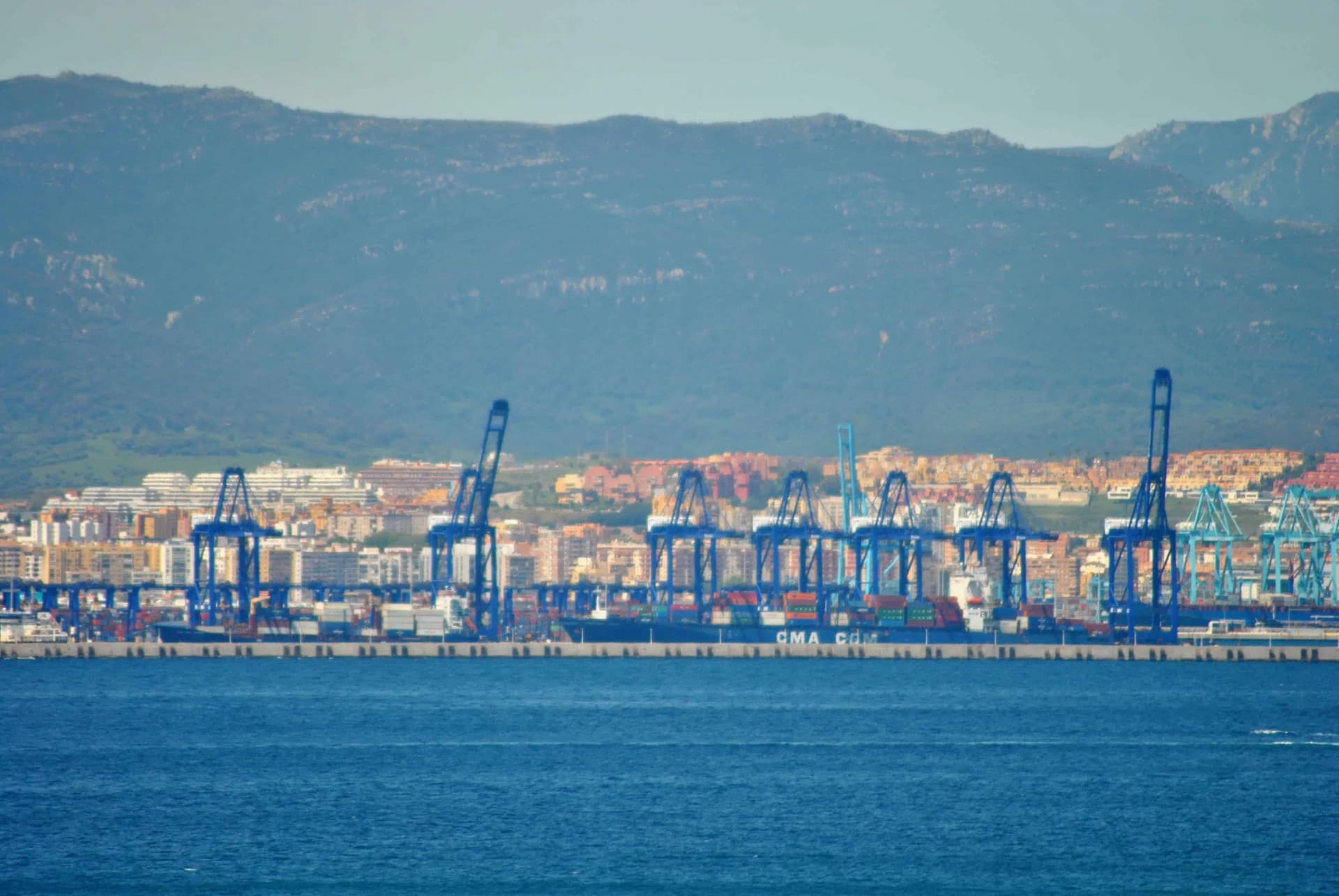 El puerto de Algeciras se dispara hacia un nuevo récord a final de año